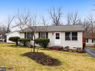 604 York Ln SE, Leesburg, VA