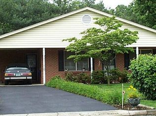 411 Highfield Rd, Salem, VA 24153