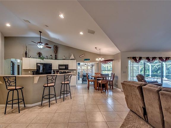 5th image of 4115 SW 23rd Pl