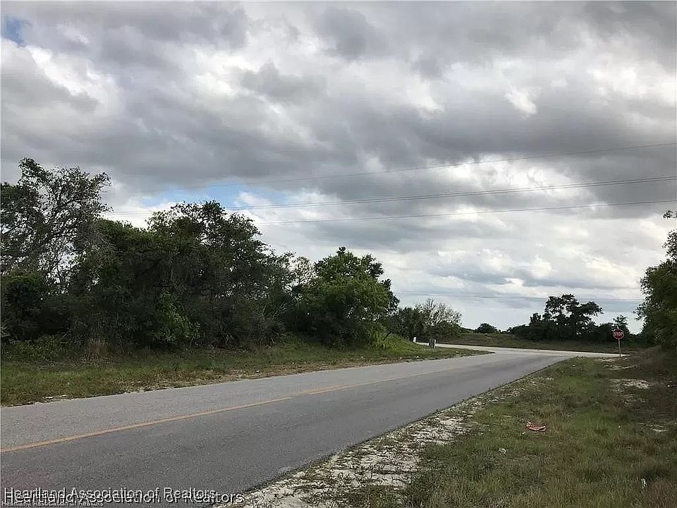 2nd image of 101 Highlands Blvd