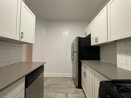 Rented by Hillel Realty Group | media 9