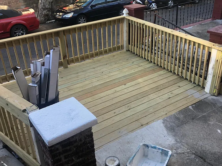 922 Anchor St — Photo 2