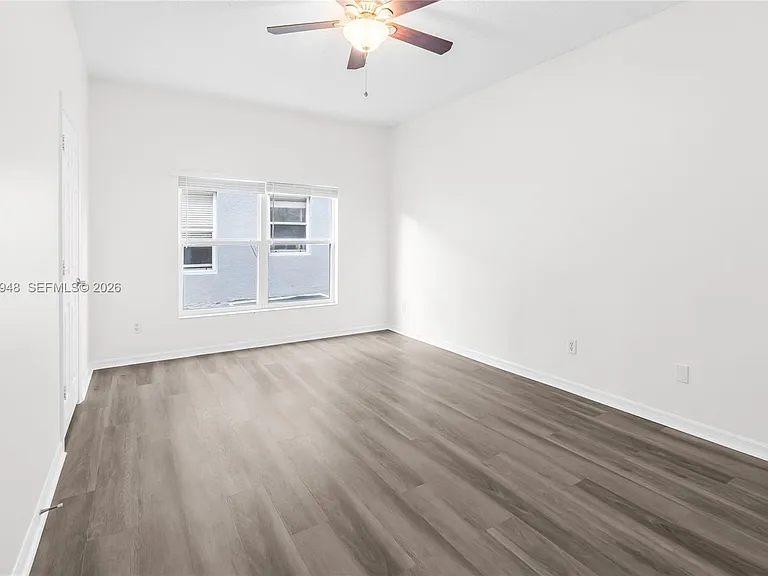 434 Castlemain Cir — Photo 19
