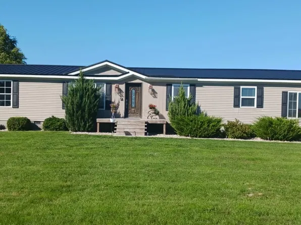 7448 S Summerton Rd, Shepherd, MI 48883