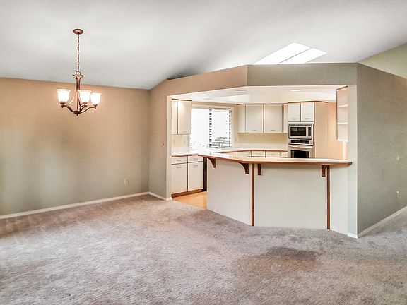 5th image of 15710 SE 34th Cir