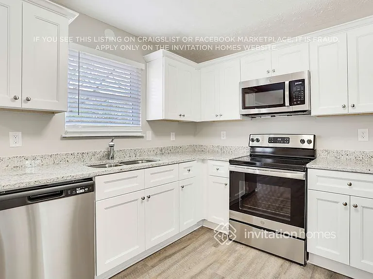1114 Westchester Dr SW — Photo 10