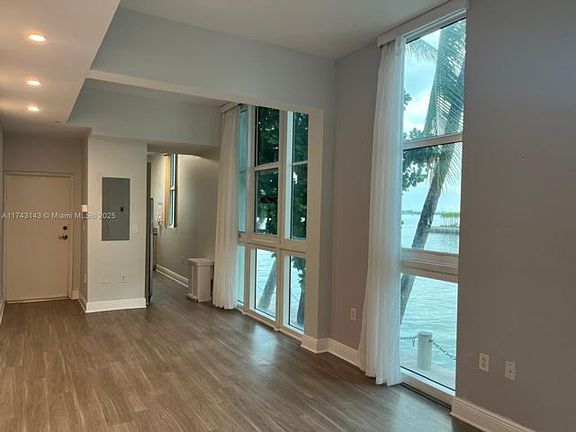 5th image of 500 NE 29th St #Townhouse 1