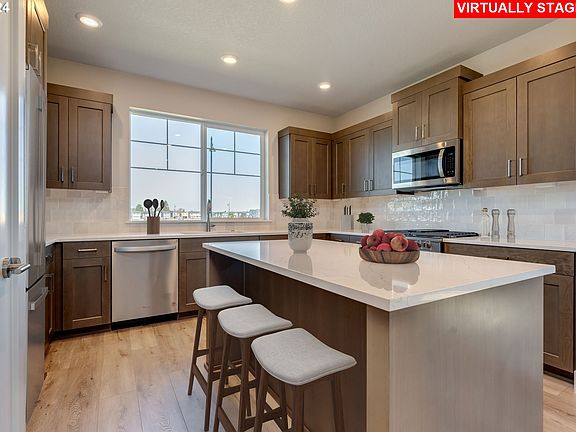 4th image of 6542 SE Silvergrass St