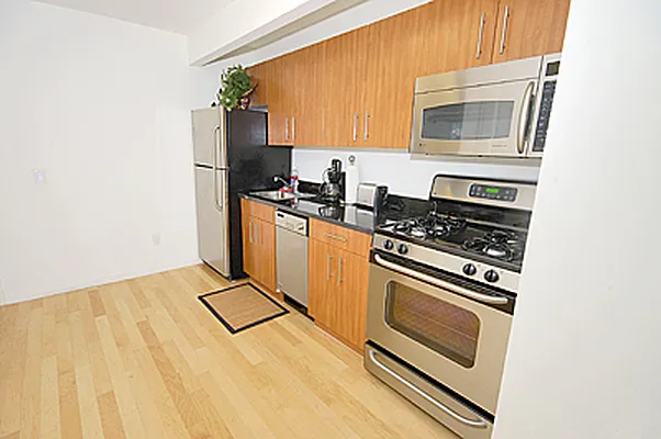 Rented by Empire State Properties | media 186