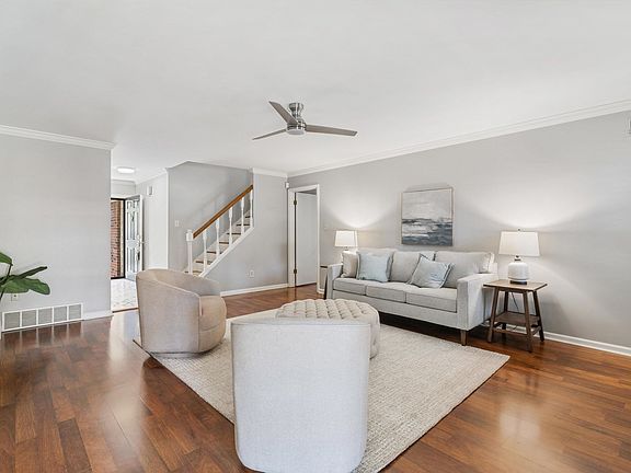5th image of 8030 Sunny Creek Dr