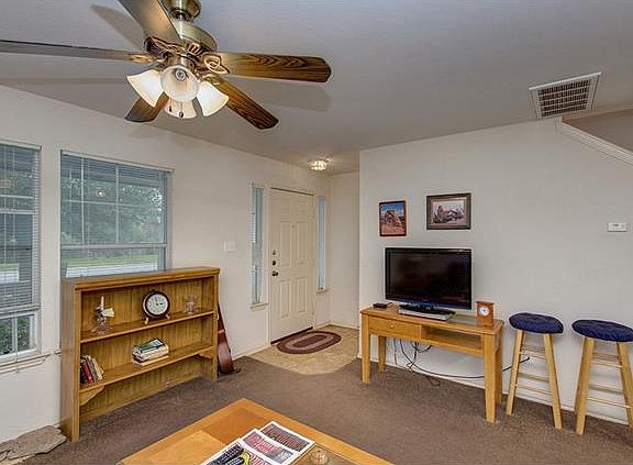 4th image of 2232 Bluffstone Dr