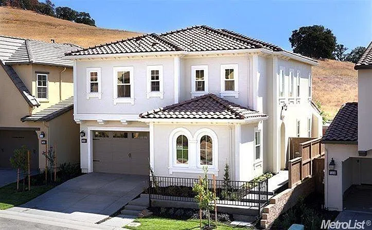 7256 Santorini Way