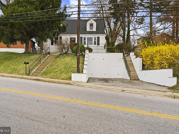 4th image of 1911 Kernan Dr