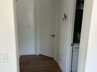 430 Park Dr #B, Bakersfield, CA 93306