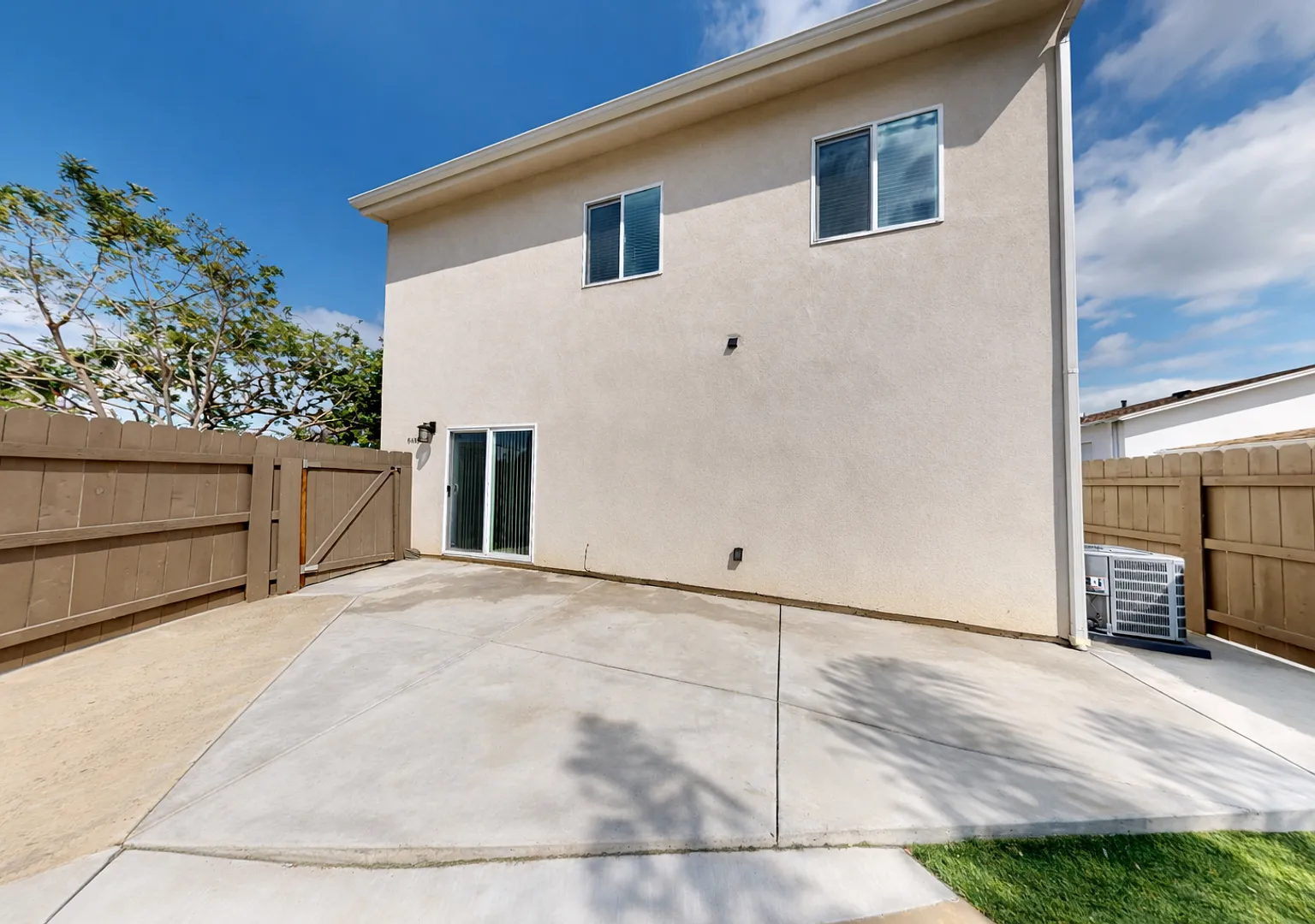 4BD house on Montezuma, Private Yard and Driveway! — Photo 1