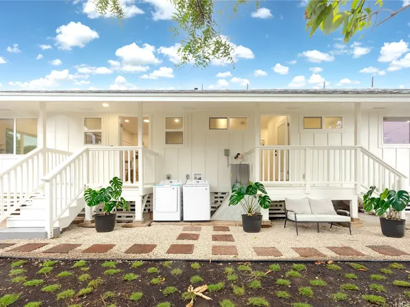 84-1036 Farrington Hwy #B, Waianae, HI 96792