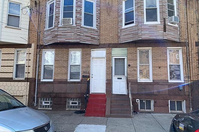 1st image of 3455 Helen St