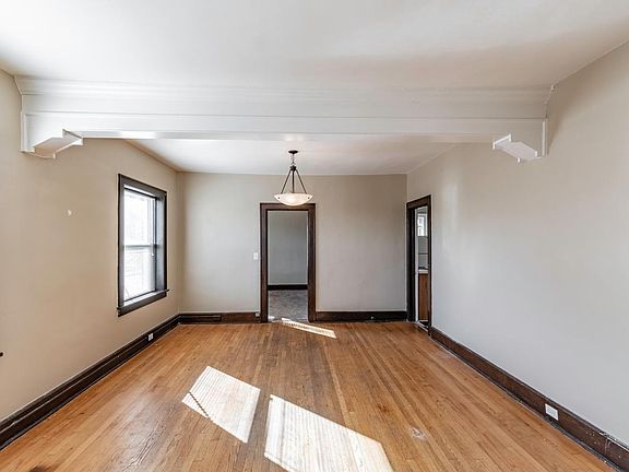 2nd image of 2464 Harney St APT 5