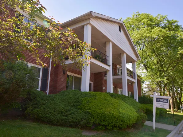 27635 W Echo Valley Unit 114, Farmington Hills, MI 48334