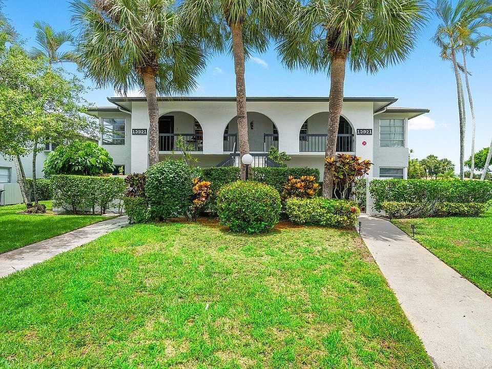 1st image of 13921 Royal Palm Court #B
