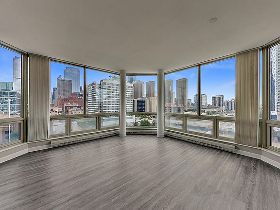 2nd image of 720 W Randolph St APT 1003