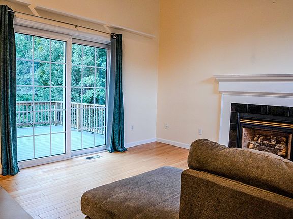 5th image of 210 Kent farm Road #2
