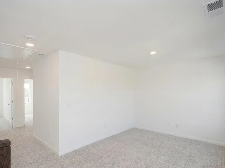 3813 Lantern Ln — Photo 14