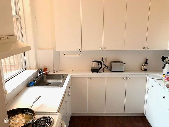 4th image of 400 W 20th St APT 2S