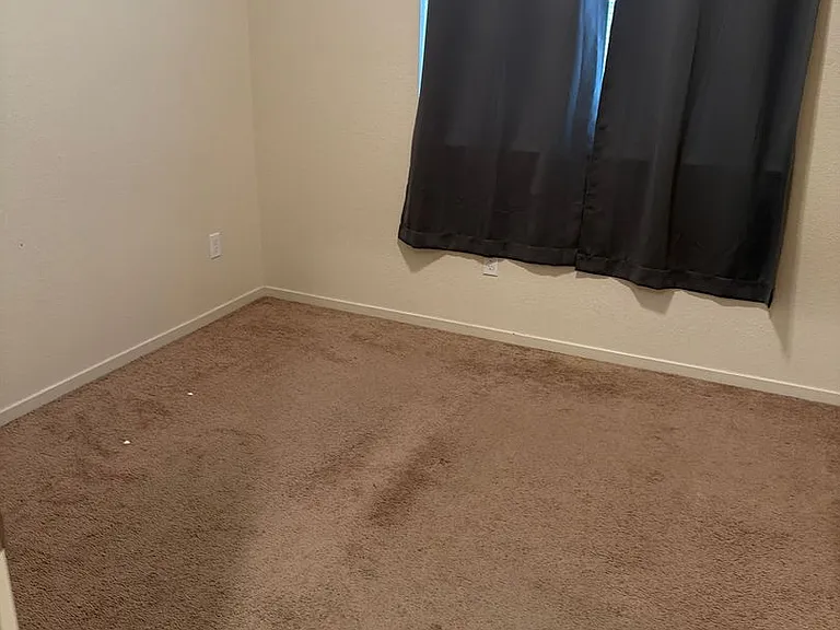 276 Paige Ct — Photo 13