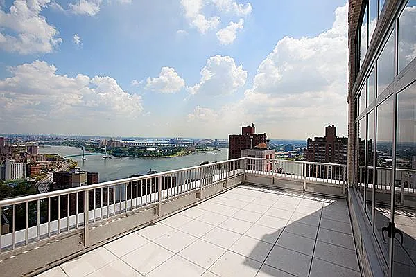 Sold by Douglas Elliman | media 4