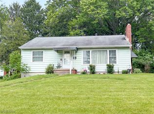 7427 Westview Dr, Youngstown, OH 44512