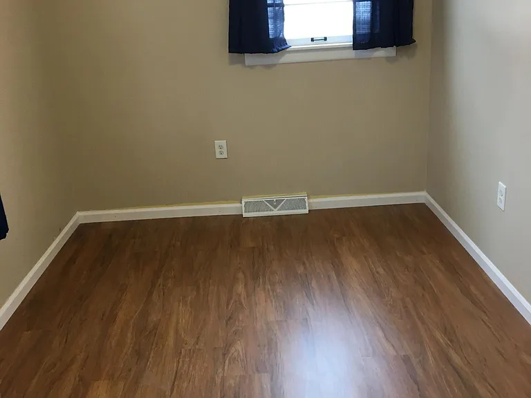 39234 N Garnett Ave — Photo 5