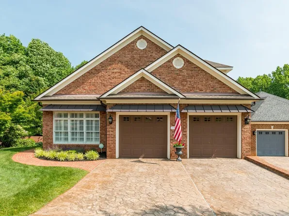 1105 Governors Ln, Forest, VA 24551