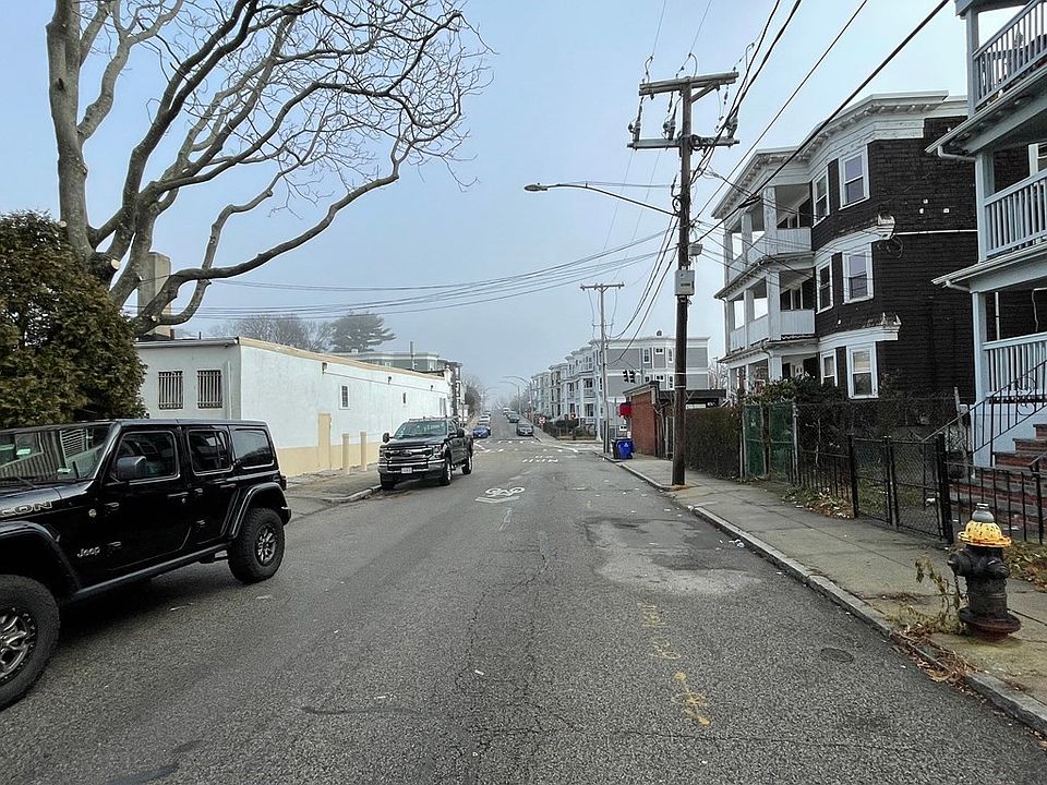 129131 Fuller St, Dorchester Center, MA 02124 Zillow