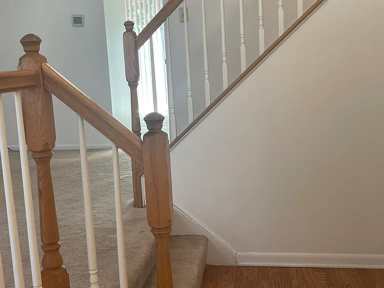 124 Richards Ln — Photo 4