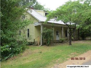 212 Williamson St, Paint Rock, AL 35764