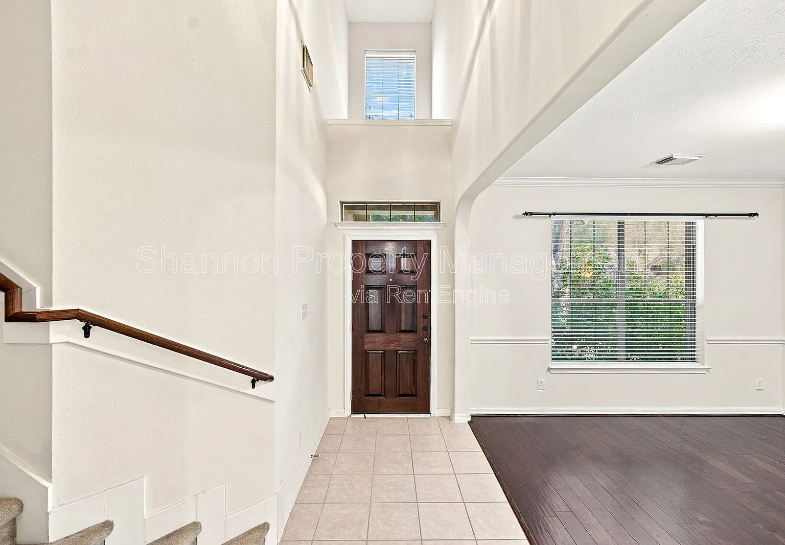 4 bed, 2.5 bath, 2500 sqft, $2,950 — Photo 3