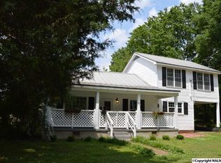 1608 College St SE, Decatur, AL 35601