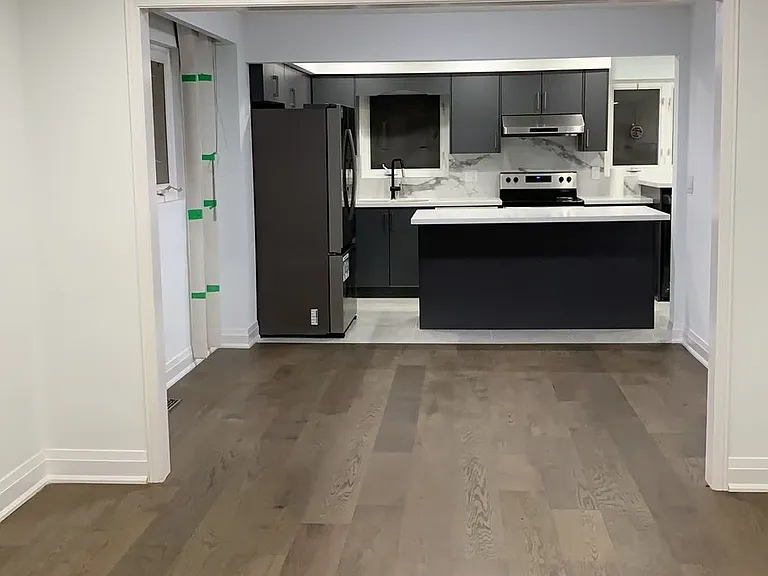 59 Marblemount Cres — Photo 2