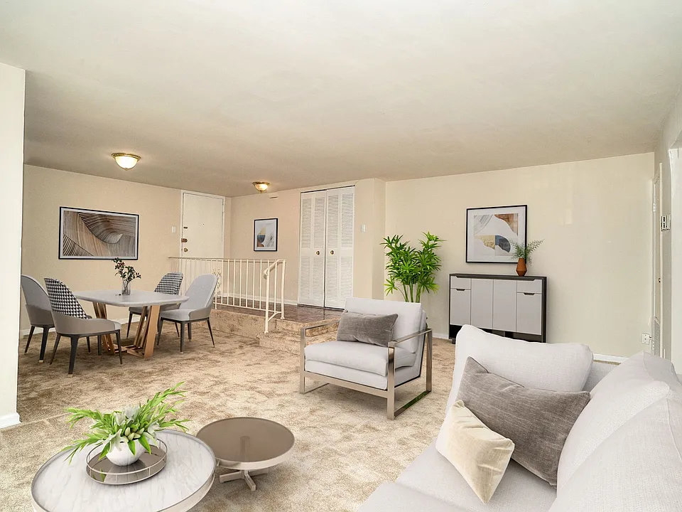 Living/Dining Area