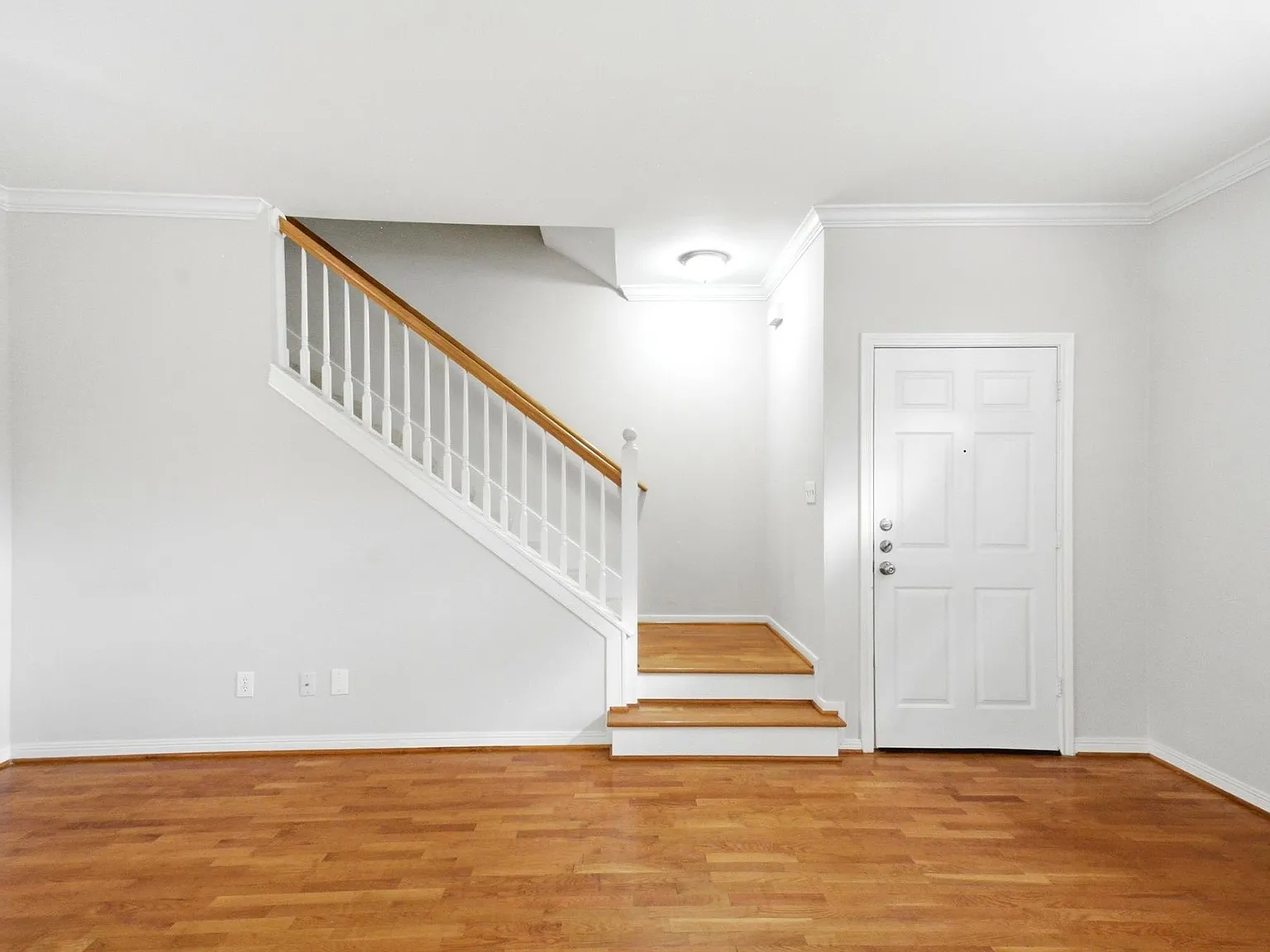 2 bed, 2.5 bath, $2,850 — Photo 3