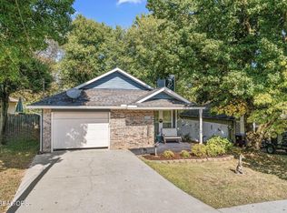 2122 Victoria Ln, Alcoa, TN 37701