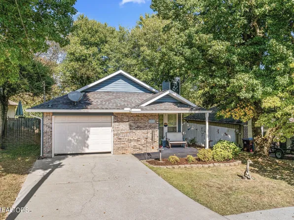 2122 Victoria Ln, Alcoa, TN 37701