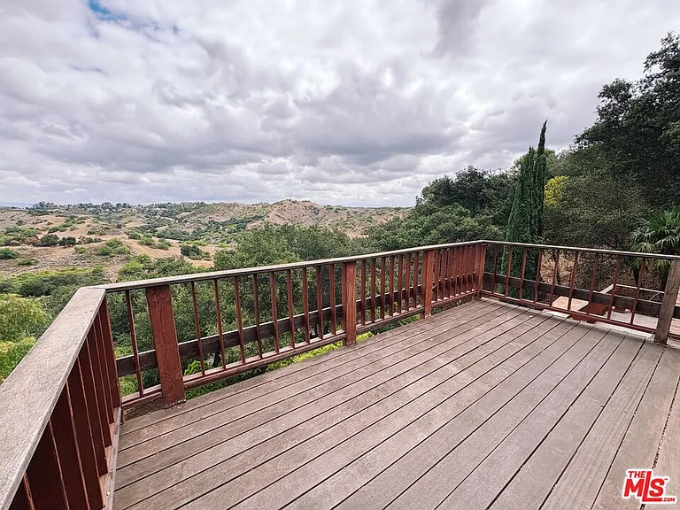22013 Alta Dr — Photo 28