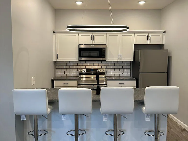 205 W Marcellus St — Photo 3