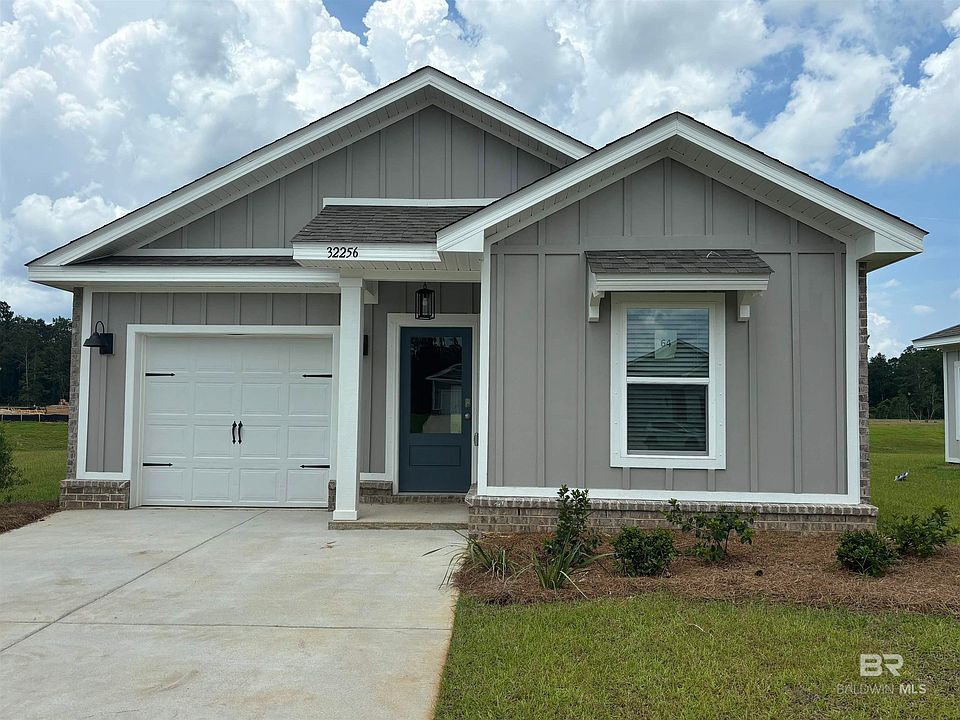 1st image of 32256 Lexington Dr