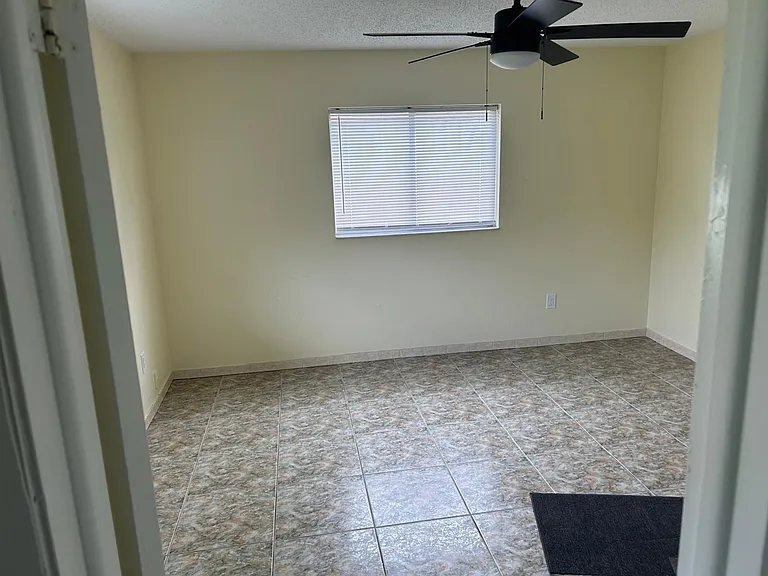 2244 Parker Ave — Photo 9