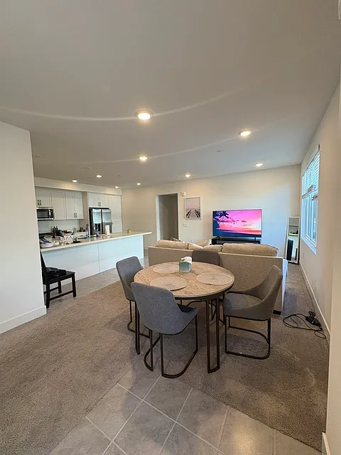 1 bed, 1.5 bath, 1034 sqft, $3,500 — Photo 1