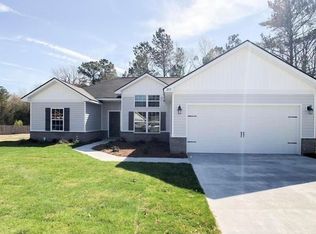253 Maggie Ln, Allenhurst, GA 31301