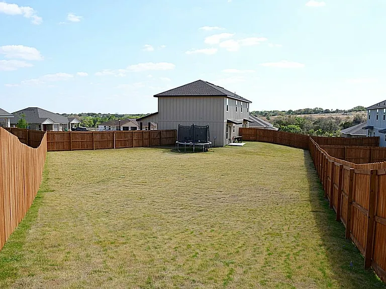 107 Logan Ct #B — Photo 25